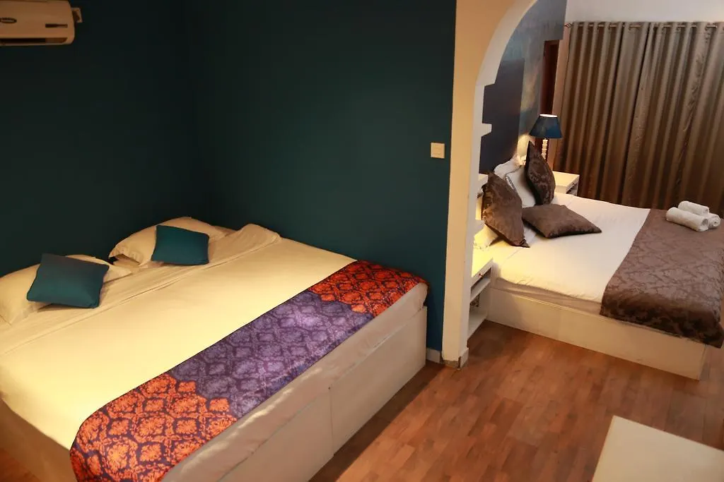The Canes Boutique Hotel Colombo 4*,
