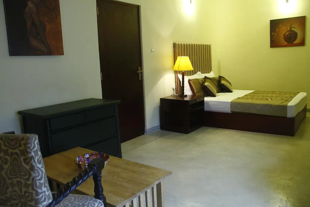 The Canes Boutique Hotel Colombo 4*,  Sri Lanca
